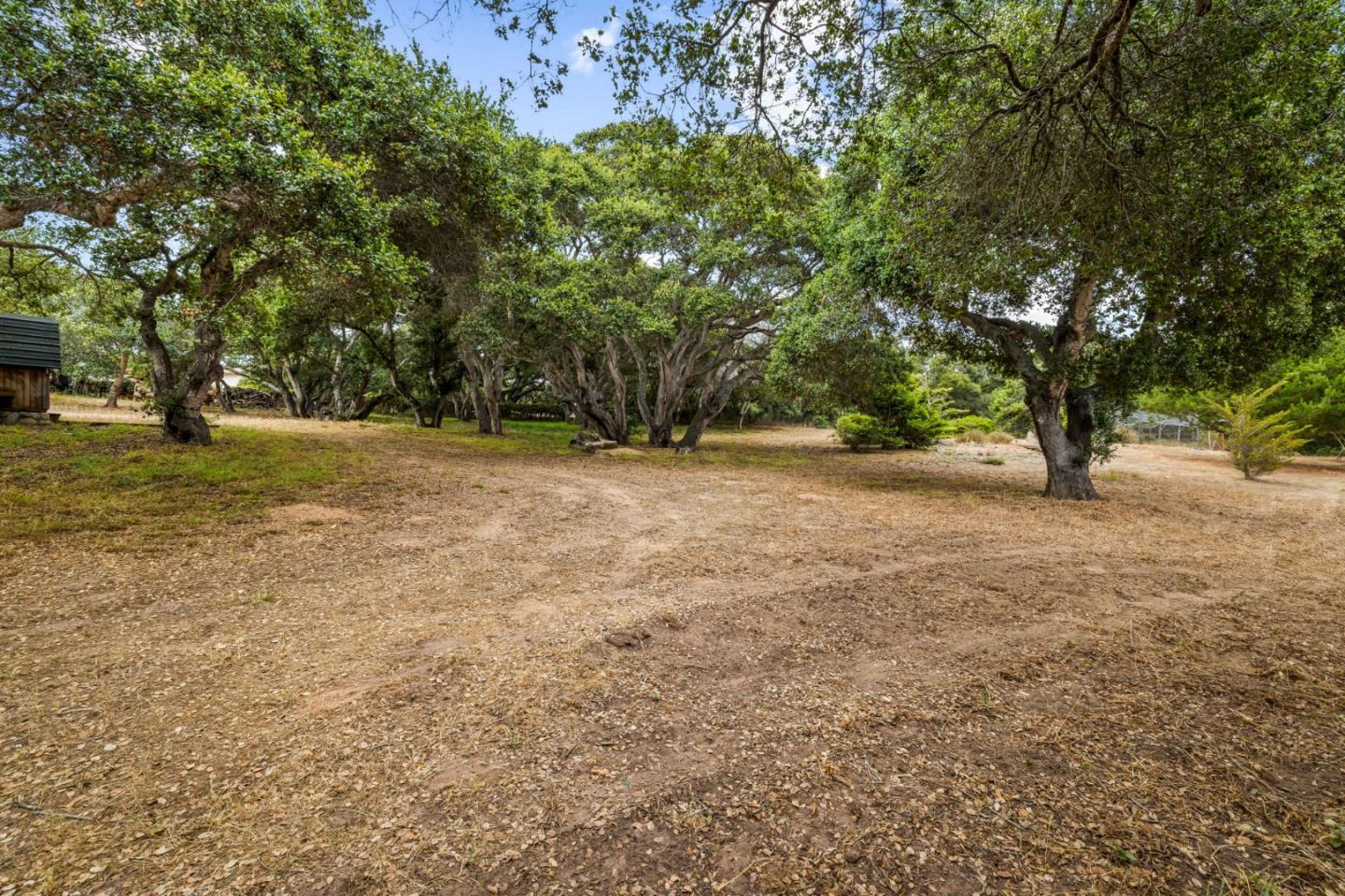Detail Gallery Image 69 of 94 For 8697 Dyer Rd, Salinas,  CA 93907 - 3 Beds | 4 Baths