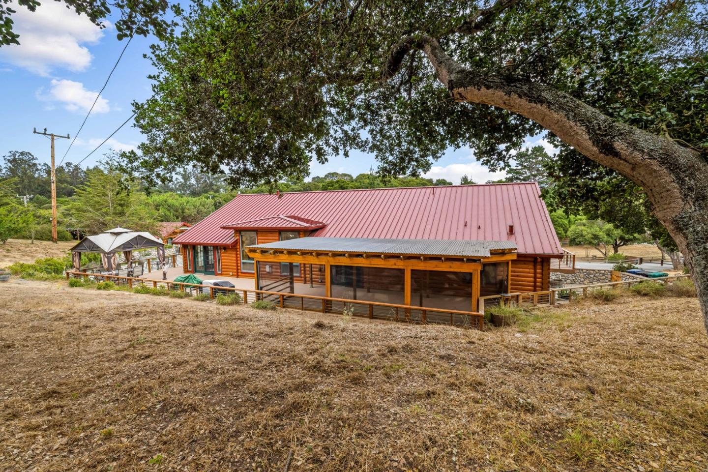 Detail Gallery Image 71 of 94 For 8697 Dyer Rd, Salinas,  CA 93907 - 3 Beds | 4 Baths