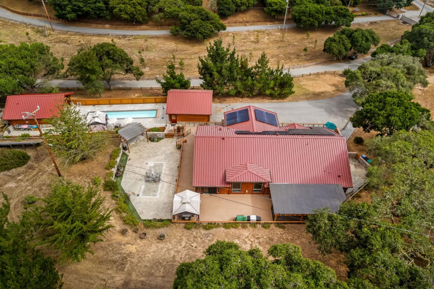 Detail Gallery Image 80 of 94 For 8697 Dyer Rd, Salinas,  CA 93907 - 3 Beds | 4 Baths