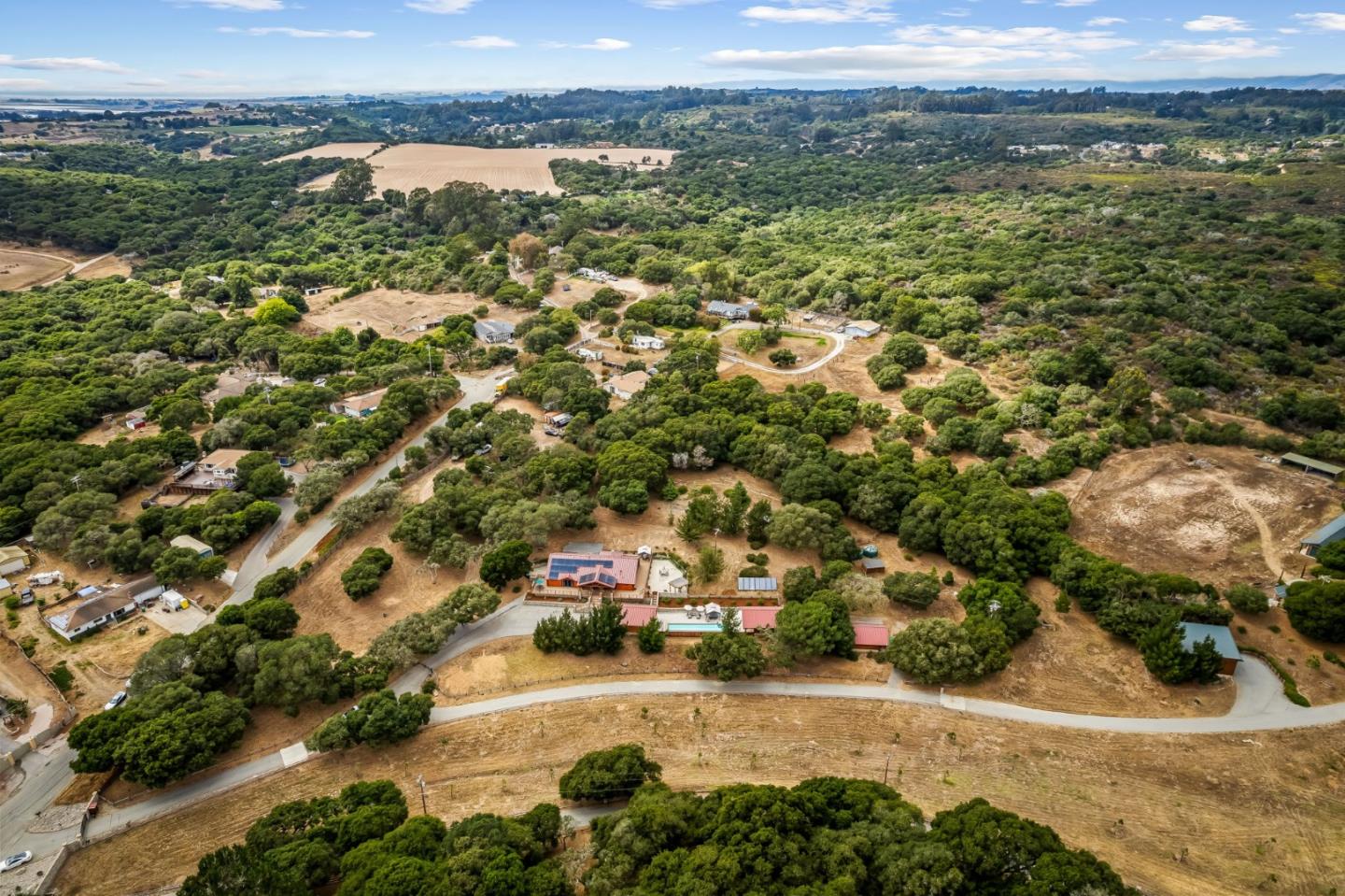 Detail Gallery Image 82 of 94 For 8697 Dyer Rd, Salinas,  CA 93907 - 3 Beds | 4 Baths