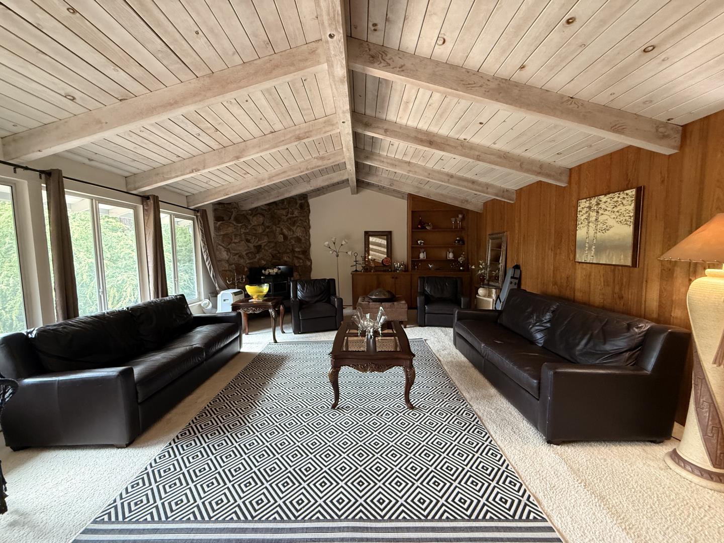 Detail Gallery Image 5 of 26 For 15292 Stratford Ct, Monte Sereno,  CA 95030 - 5 Beds | 3 Baths