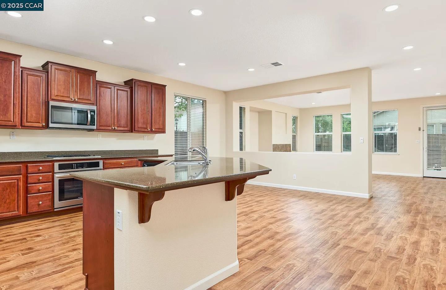 Detail Gallery Image 13 of 15 For 4874 Snowy Egret Way, Oakley,  CA 94561 - 4 Beds | 3 Baths