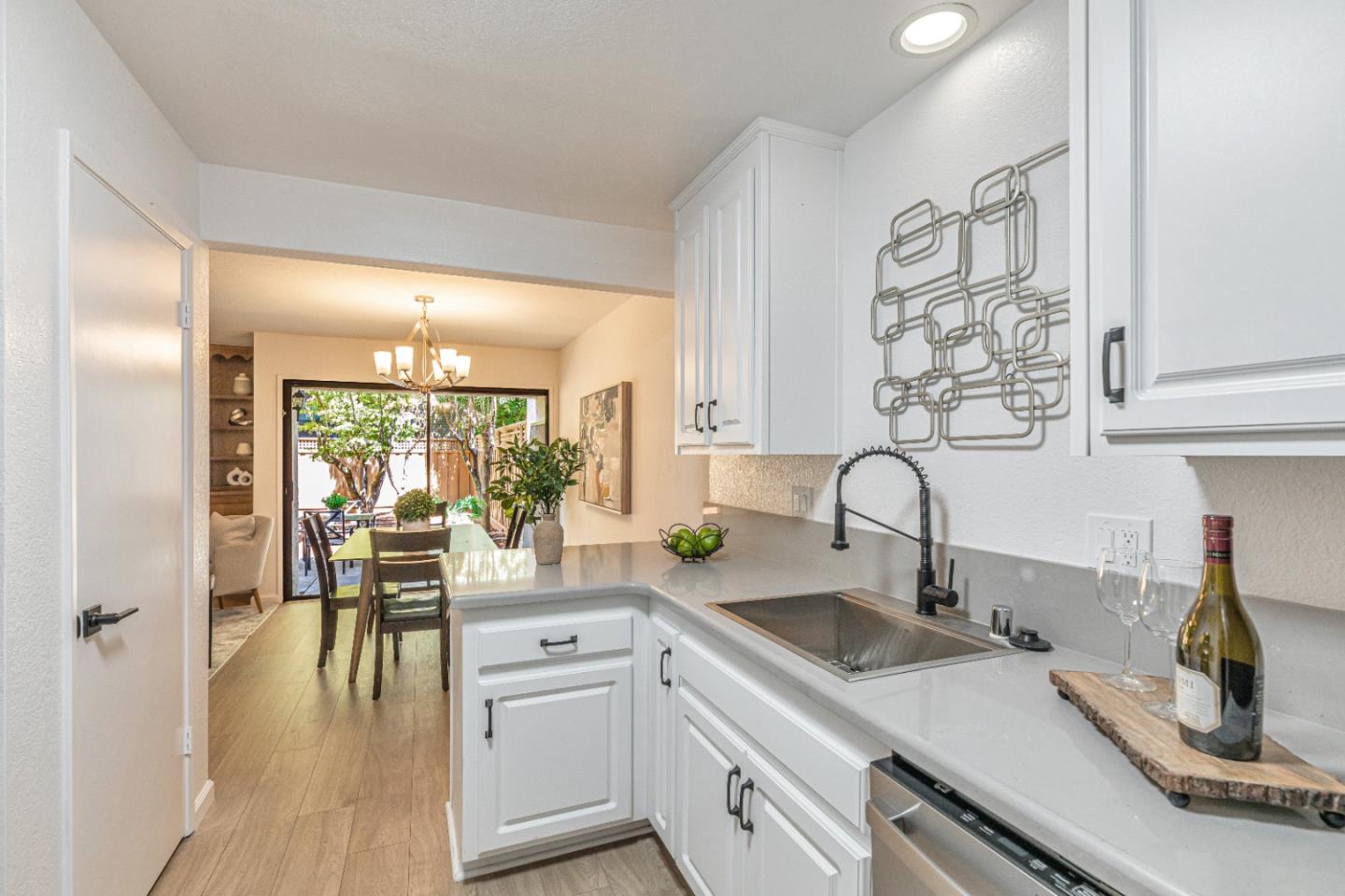 Detail Gallery Image 10 of 28 For 2171 Rancho Mccormick Blvd, Santa Clara,  CA 95050 - 2 Beds | 1/1 Baths