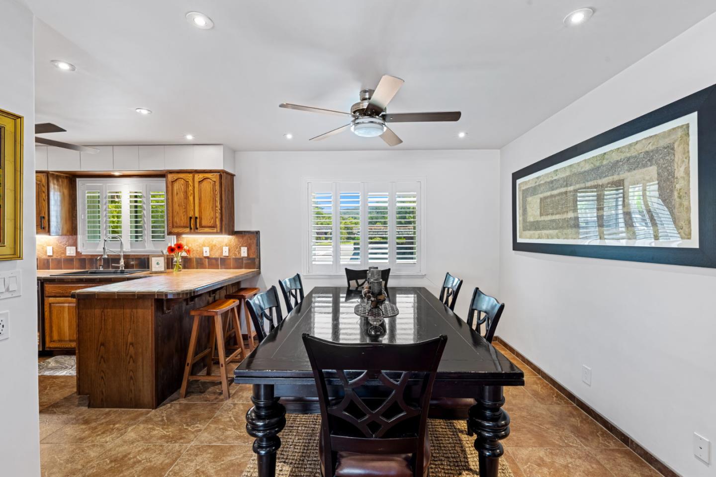Detail Gallery Image 11 of 38 For 23799 Monterey Salinas Hwy #8,  Salinas,  CA 93908 - 3 Beds | 2 Baths