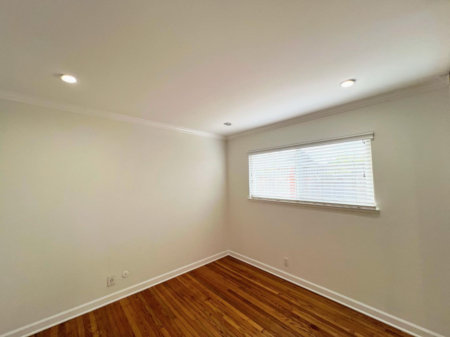 Detail Gallery Image 18 of 39 For 906 Crane Ave, Foster City,  CA 94404 - 5 Beds | 2 Baths