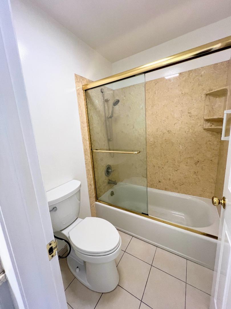 Detail Gallery Image 21 of 39 For 906 Crane Ave, Foster City,  CA 94404 - 5 Beds | 2 Baths