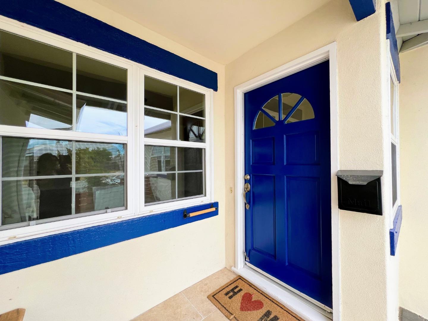 Detail Gallery Image 3 of 39 For 906 Crane Ave, Foster City,  CA 94404 - 5 Beds | 2 Baths