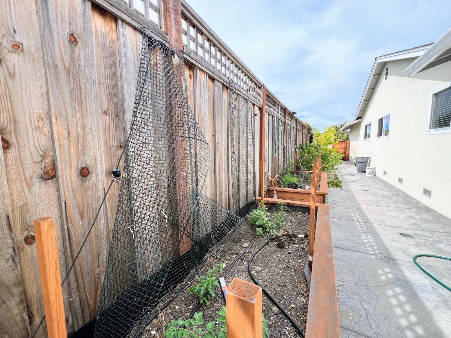 Detail Gallery Image 36 of 39 For 906 Crane Ave, Foster City,  CA 94404 - 5 Beds | 2 Baths
