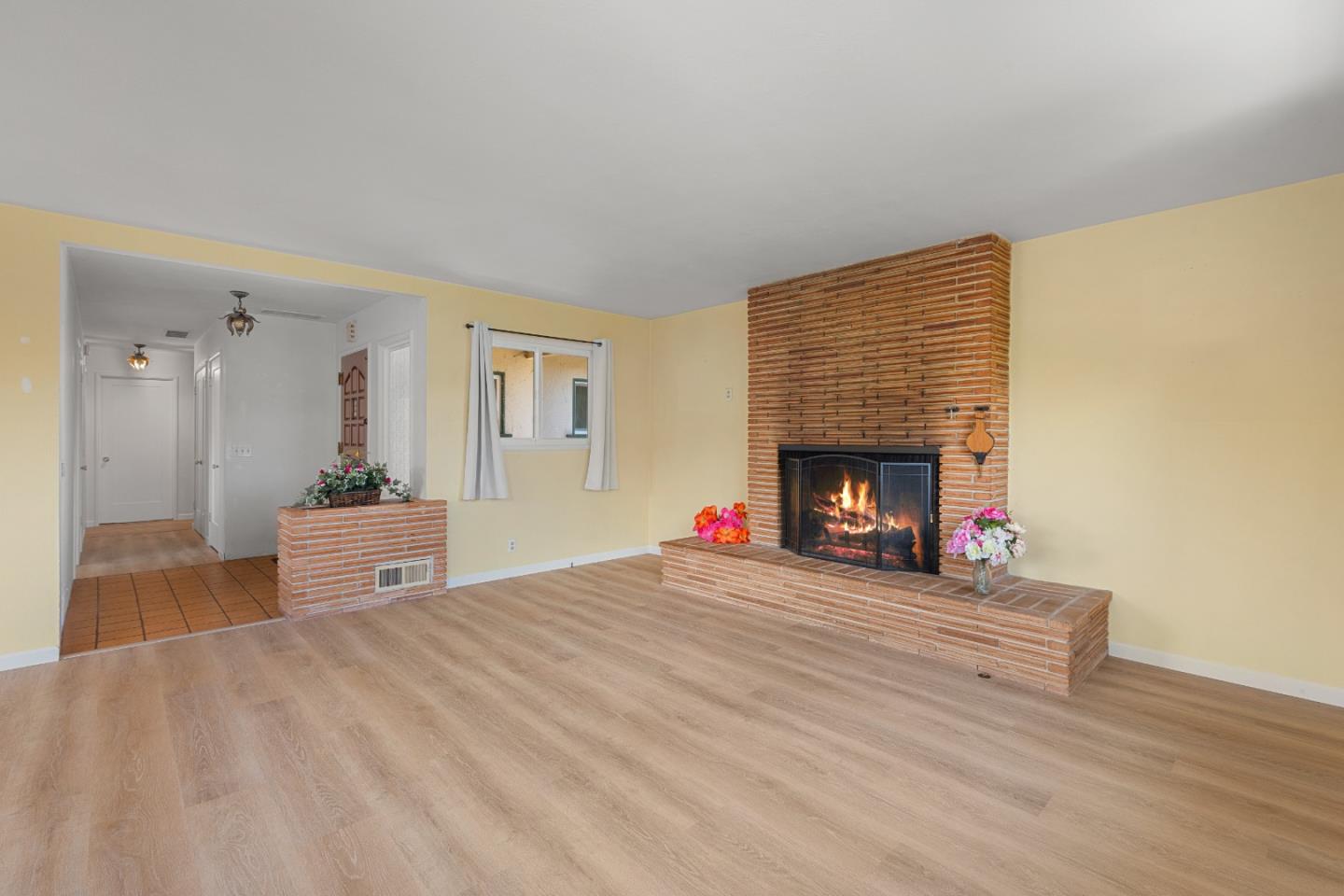Detail Gallery Image 11 of 25 For 7 Setter Pl, Del Rey Oaks,  CA 93940 - 5 Beds | 2 Baths