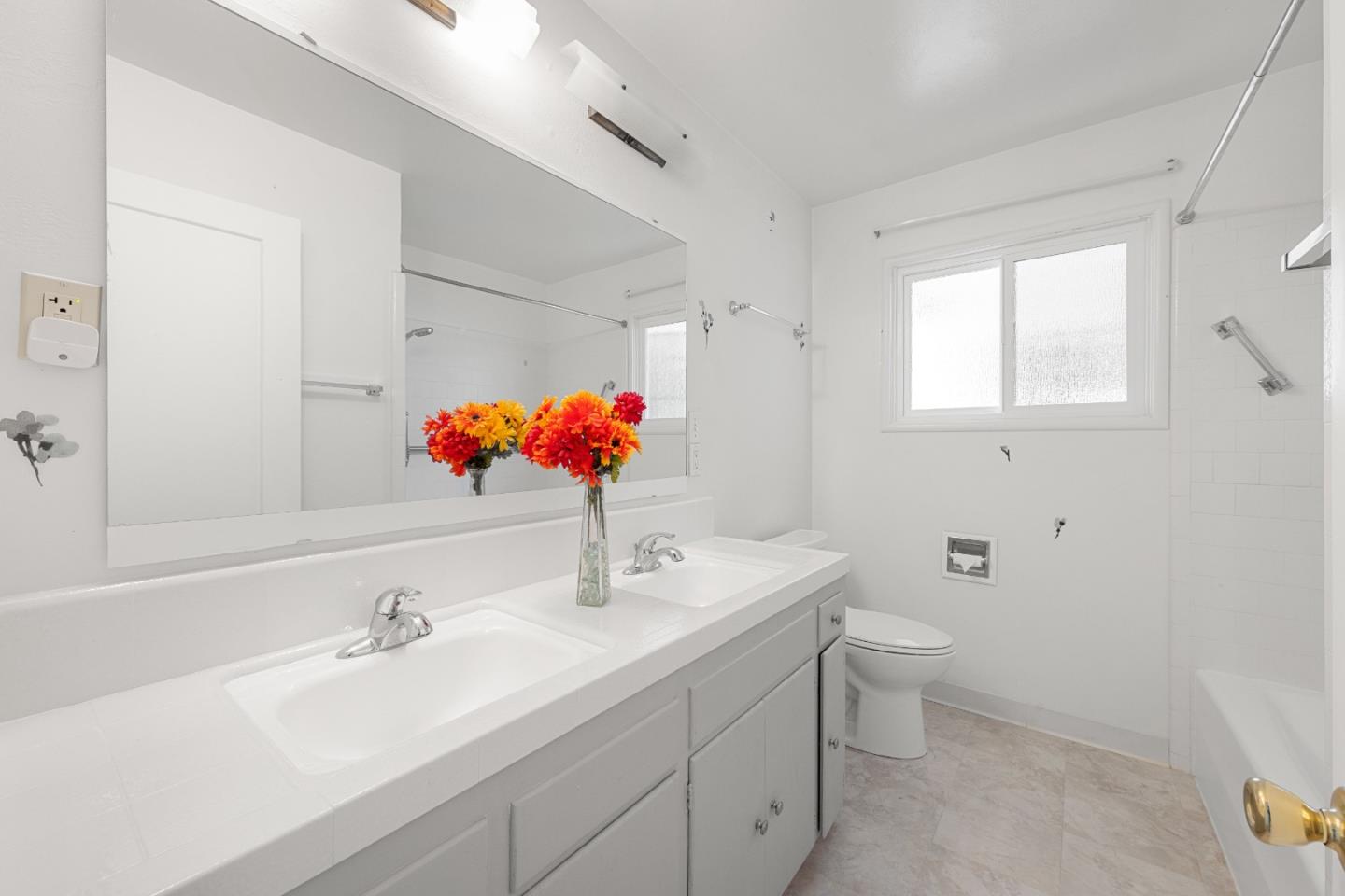 Detail Gallery Image 16 of 25 For 7 Setter Pl, Del Rey Oaks,  CA 93940 - 5 Beds | 2 Baths