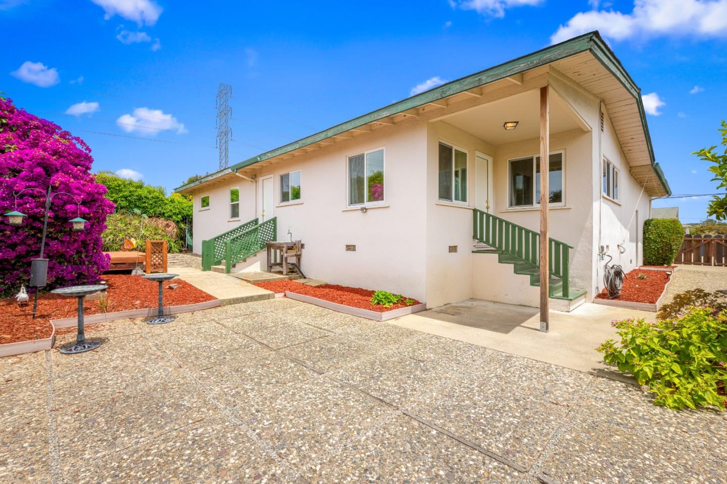Detail Gallery Image 21 of 25 For 7 Setter Pl, Del Rey Oaks,  CA 93940 - 5 Beds | 2 Baths