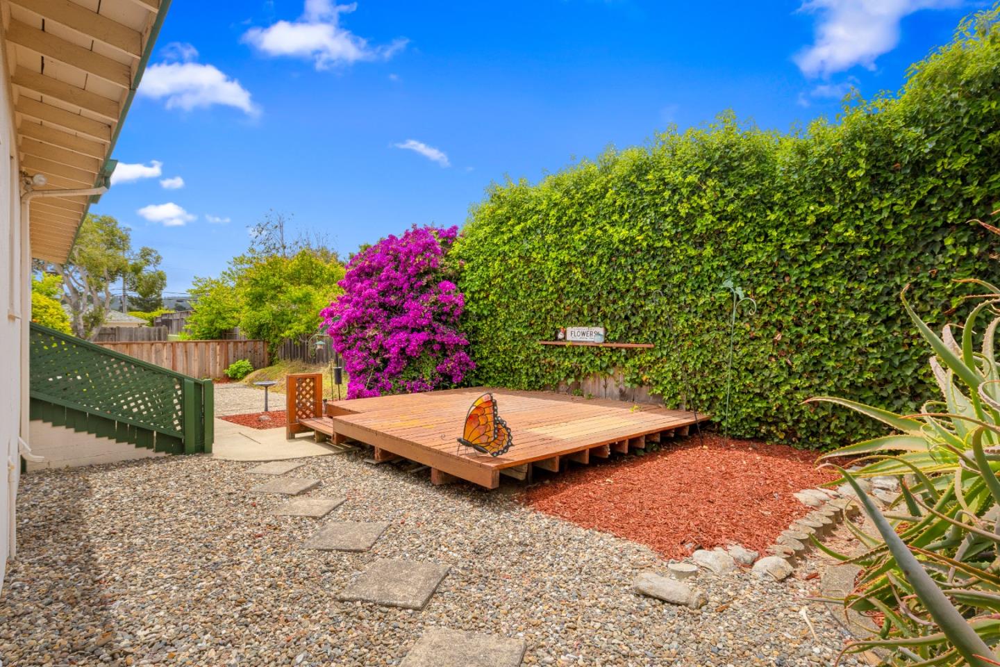 Detail Gallery Image 24 of 25 For 7 Setter Pl, Del Rey Oaks,  CA 93940 - 5 Beds | 2 Baths