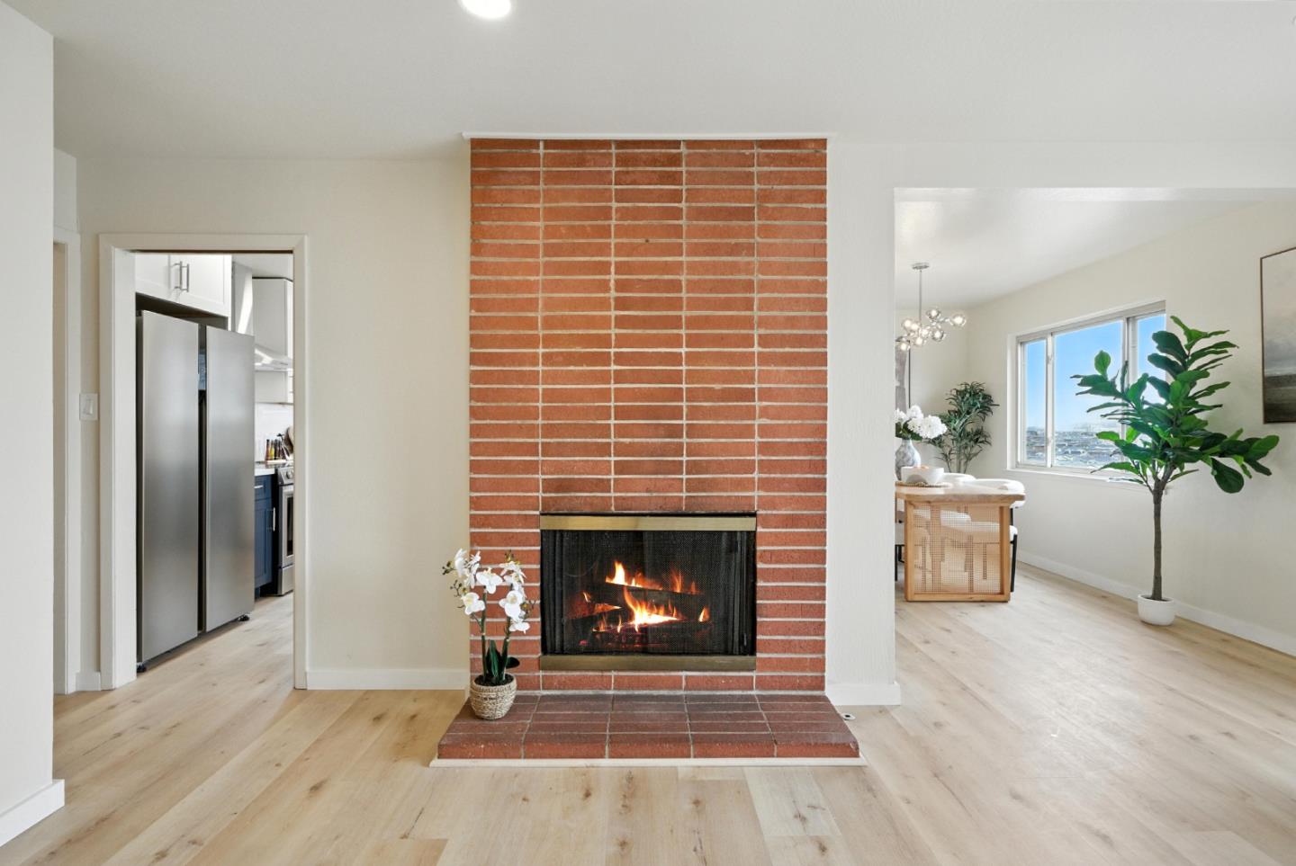 Detail Gallery Image 10 of 57 For 362 Lakeshire Dr, Daly City,  CA 94015 - 4 Beds | 2 Baths