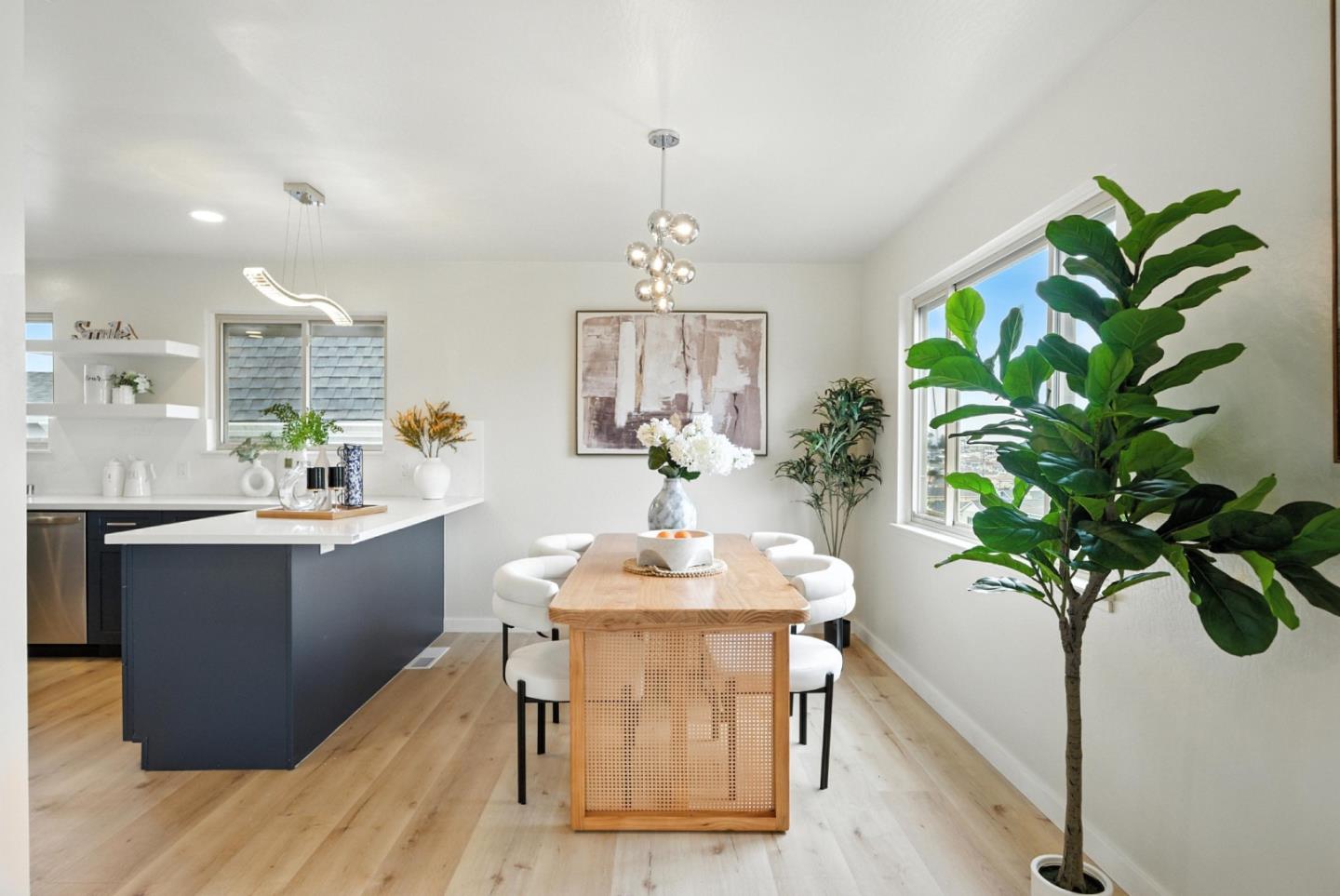 Detail Gallery Image 11 of 57 For 362 Lakeshire Dr, Daly City,  CA 94015 - 4 Beds | 2 Baths