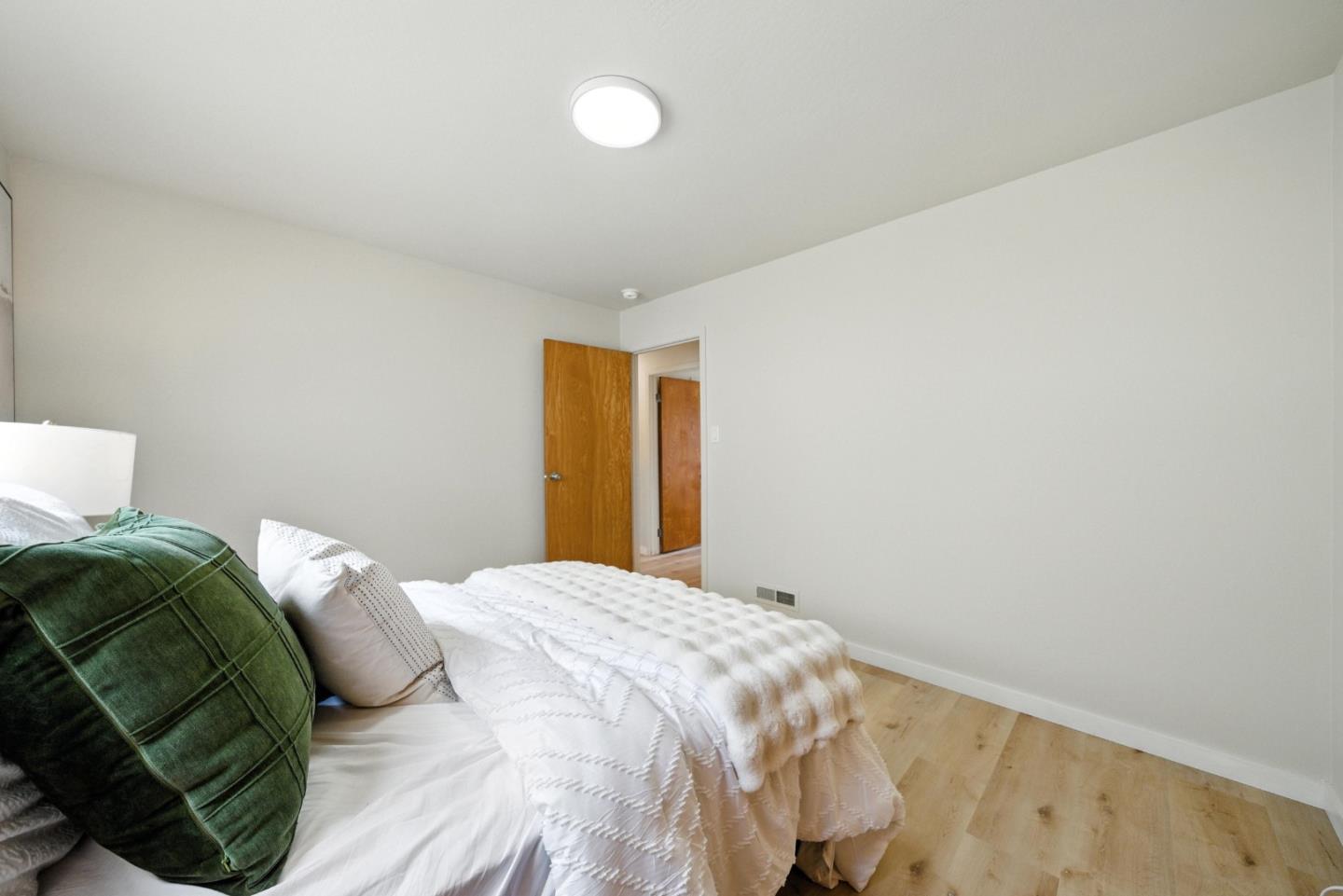 Detail Gallery Image 24 of 57 For 362 Lakeshire Dr, Daly City,  CA 94015 - 4 Beds | 2 Baths