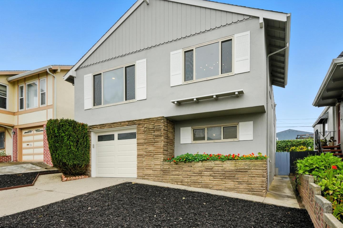 Detail Gallery Image 4 of 57 For 362 Lakeshire Dr, Daly City,  CA 94015 - 4 Beds | 2 Baths