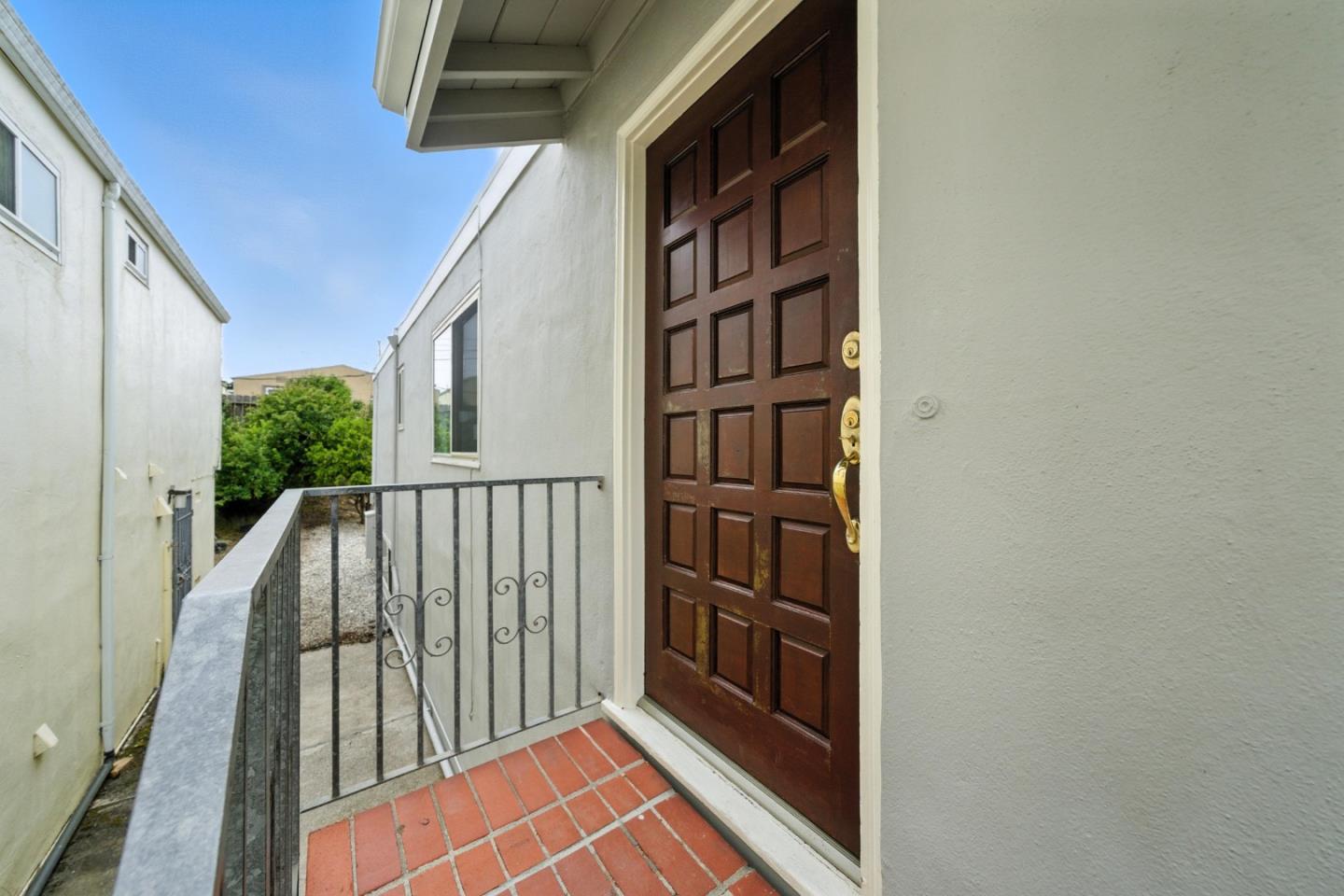 Detail Gallery Image 5 of 57 For 362 Lakeshire Dr, Daly City,  CA 94015 - 4 Beds | 2 Baths