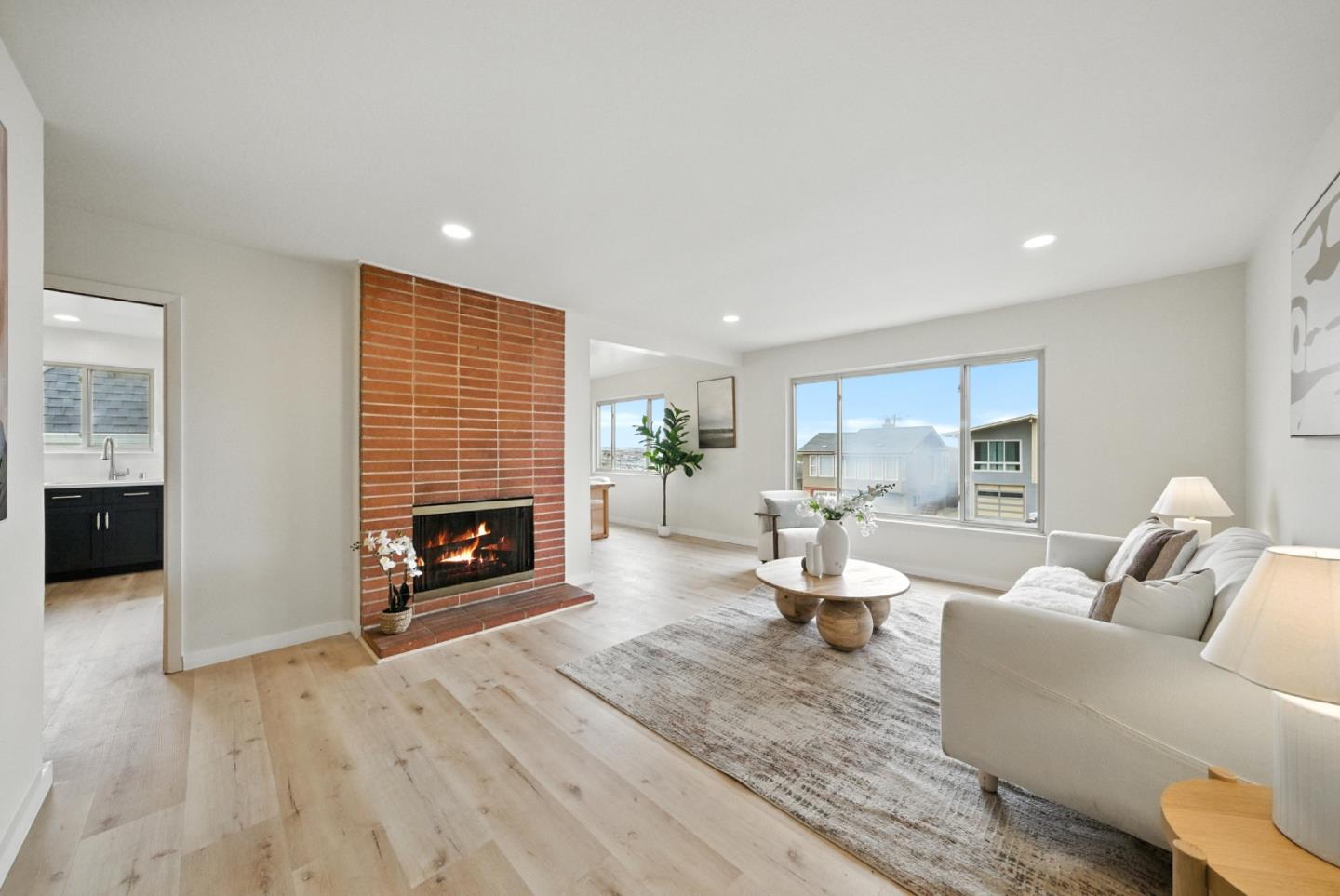 Detail Gallery Image 6 of 57 For 362 Lakeshire Dr, Daly City,  CA 94015 - 4 Beds | 2 Baths