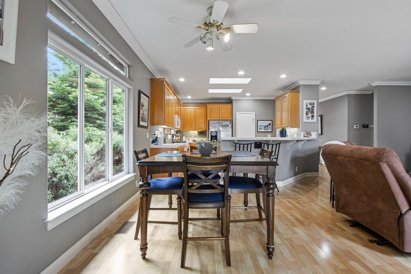 Detail Gallery Image 16 of 60 For 422 Montecito Ave, El Granada,  CA 94019 - 3 Beds | 2 Baths