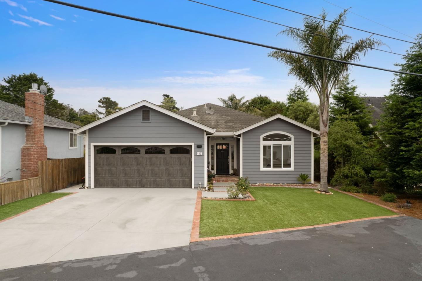 Detail Gallery Image 4 of 60 For 422 Montecito Ave, El Granada,  CA 94019 - 3 Beds | 2 Baths