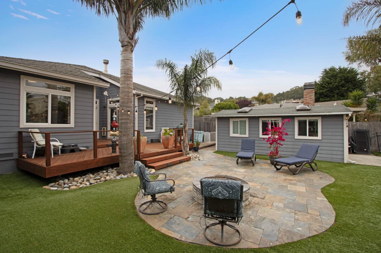Detail Gallery Image 42 of 60 For 422 Montecito Ave, El Granada,  CA 94019 - 3 Beds | 2 Baths
