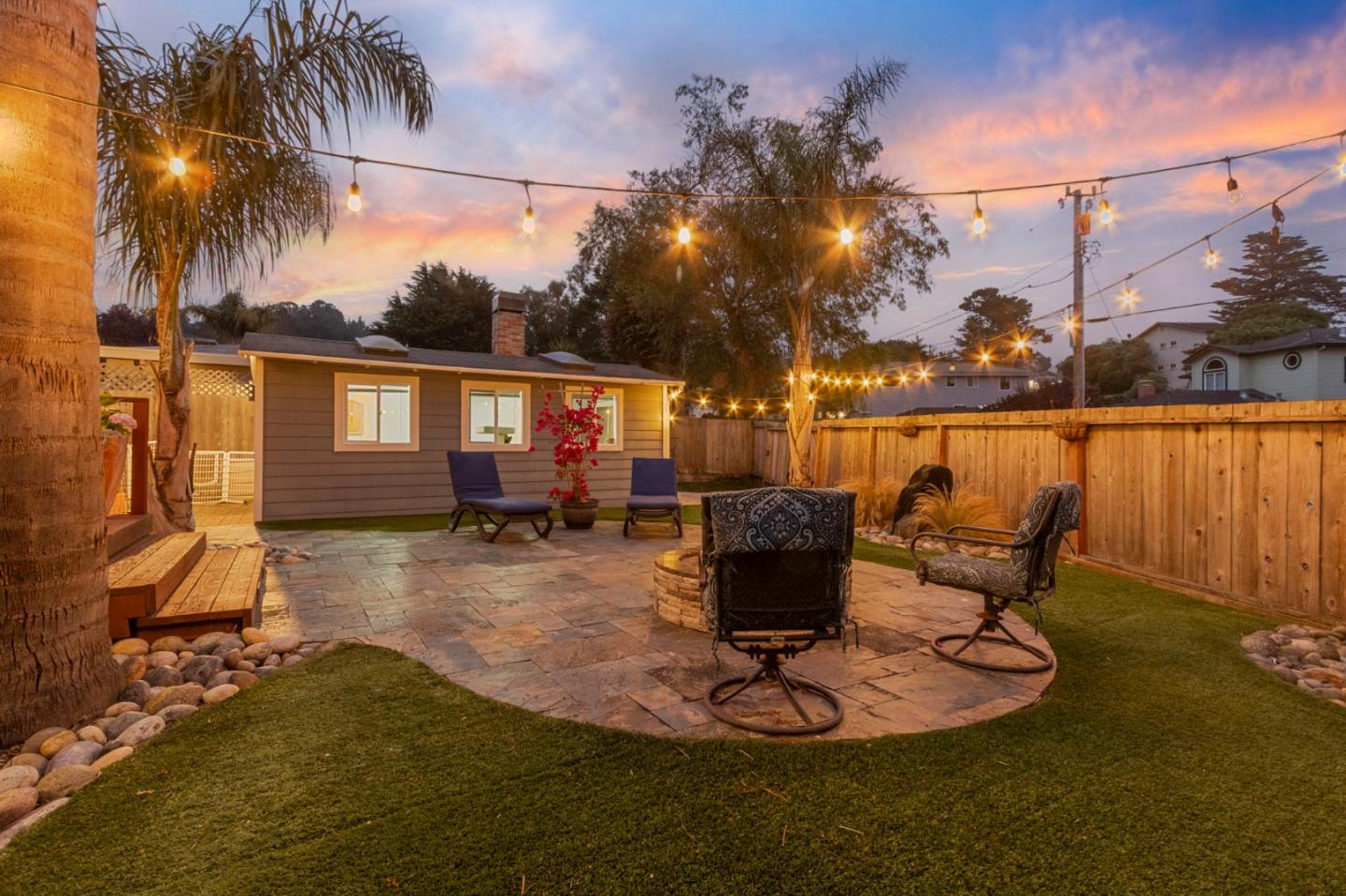 Detail Gallery Image 46 of 60 For 422 Montecito Ave, El Granada,  CA 94019 - 3 Beds | 2 Baths