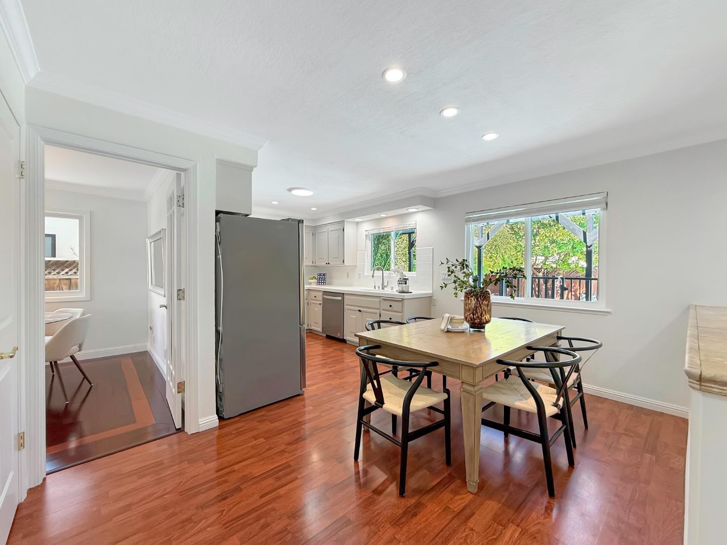 Detail Gallery Image 16 of 59 For 519 Suisse Dr, San Jose,  CA 95123 - 5 Beds | 3 Baths