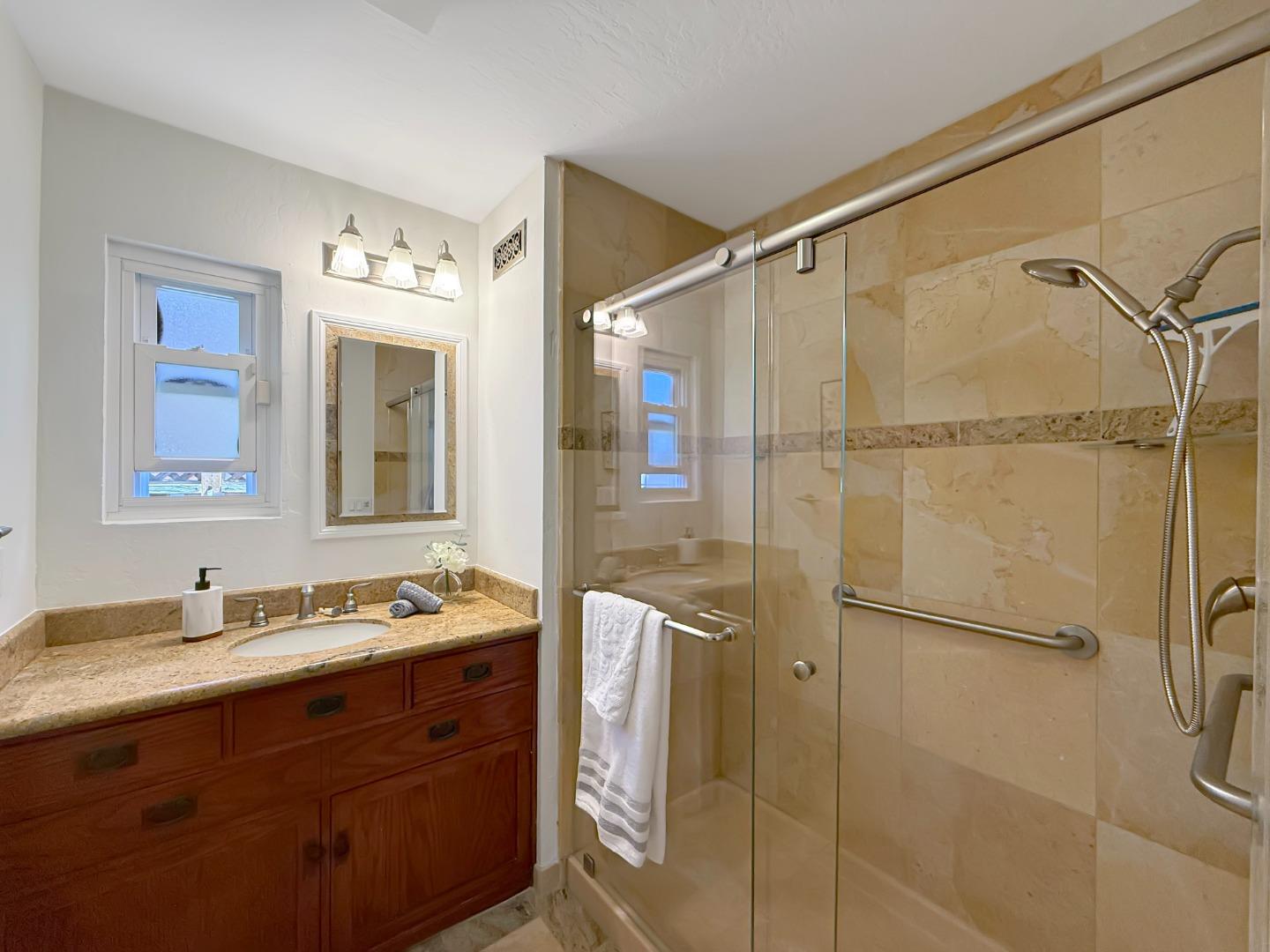 Detail Gallery Image 28 of 59 For 519 Suisse Dr, San Jose,  CA 95123 - 5 Beds | 3 Baths