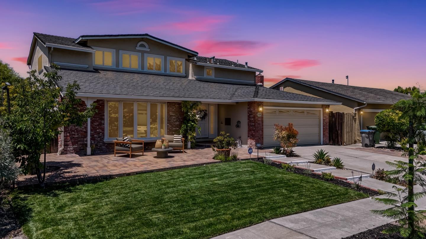 Detail Gallery Image 3 of 59 For 519 Suisse Dr, San Jose,  CA 95123 - 5 Beds | 3 Baths