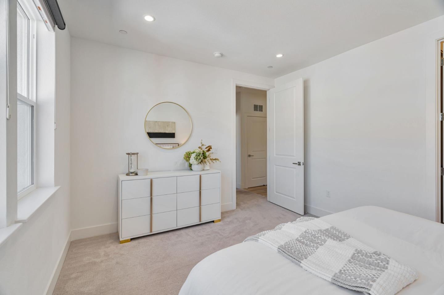 Detail Gallery Image 17 of 43 For 2930 Boyter Pl #106,  Santa Clara,  CA 95051 - 2 Beds | 2/1 Baths