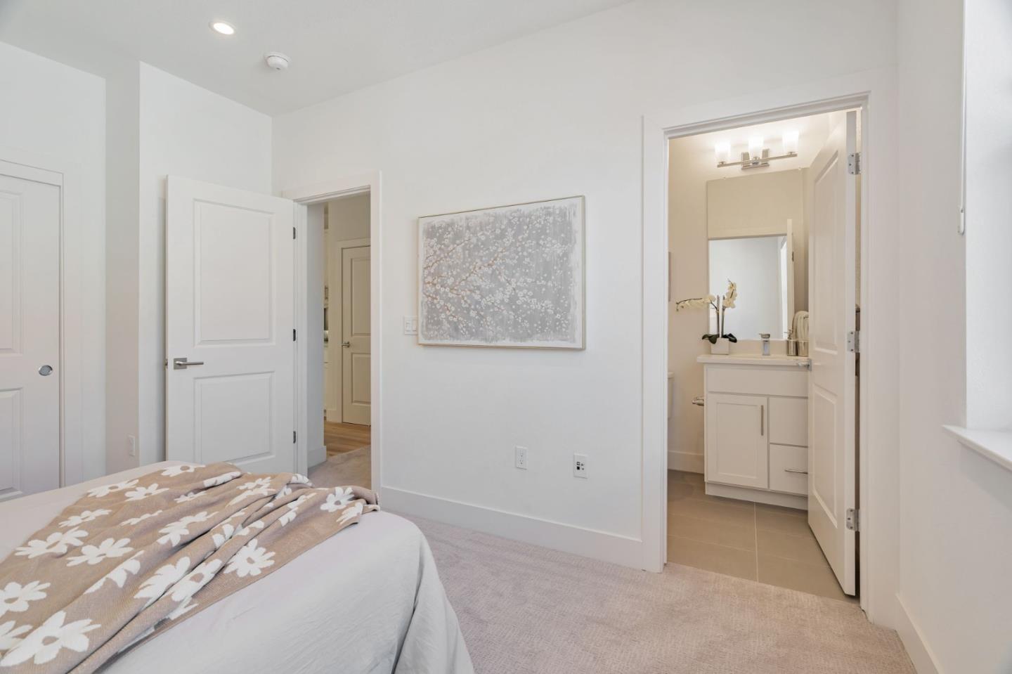 Detail Gallery Image 21 of 43 For 2930 Boyter Pl #106,  Santa Clara,  CA 95051 - 2 Beds | 2/1 Baths