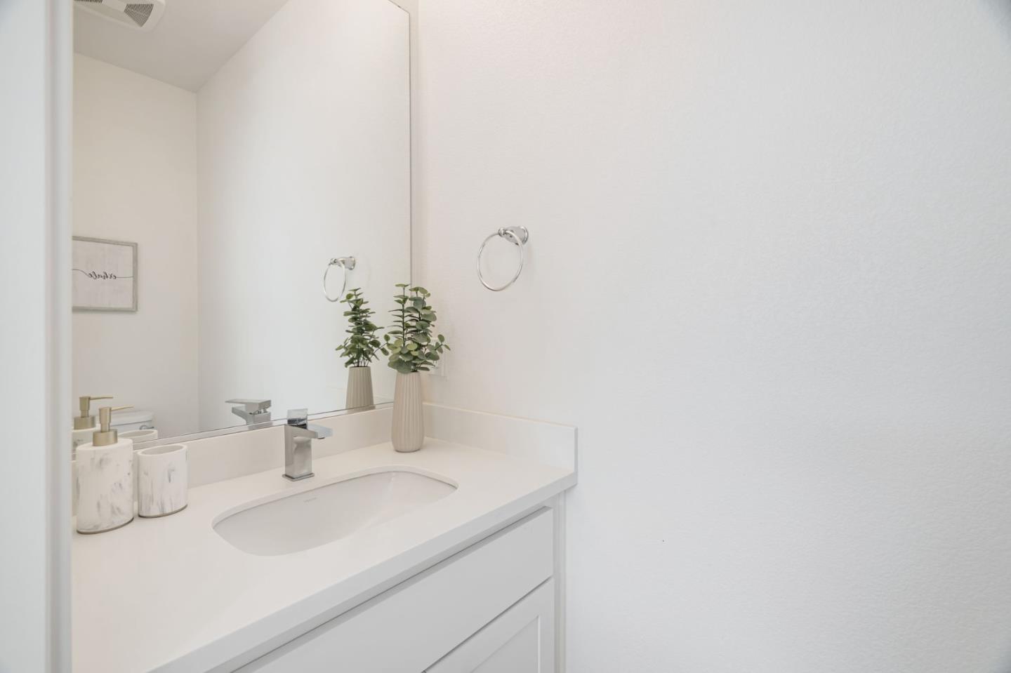Detail Gallery Image 24 of 43 For 2930 Boyter Pl #106,  Santa Clara,  CA 95051 - 2 Beds | 2/1 Baths