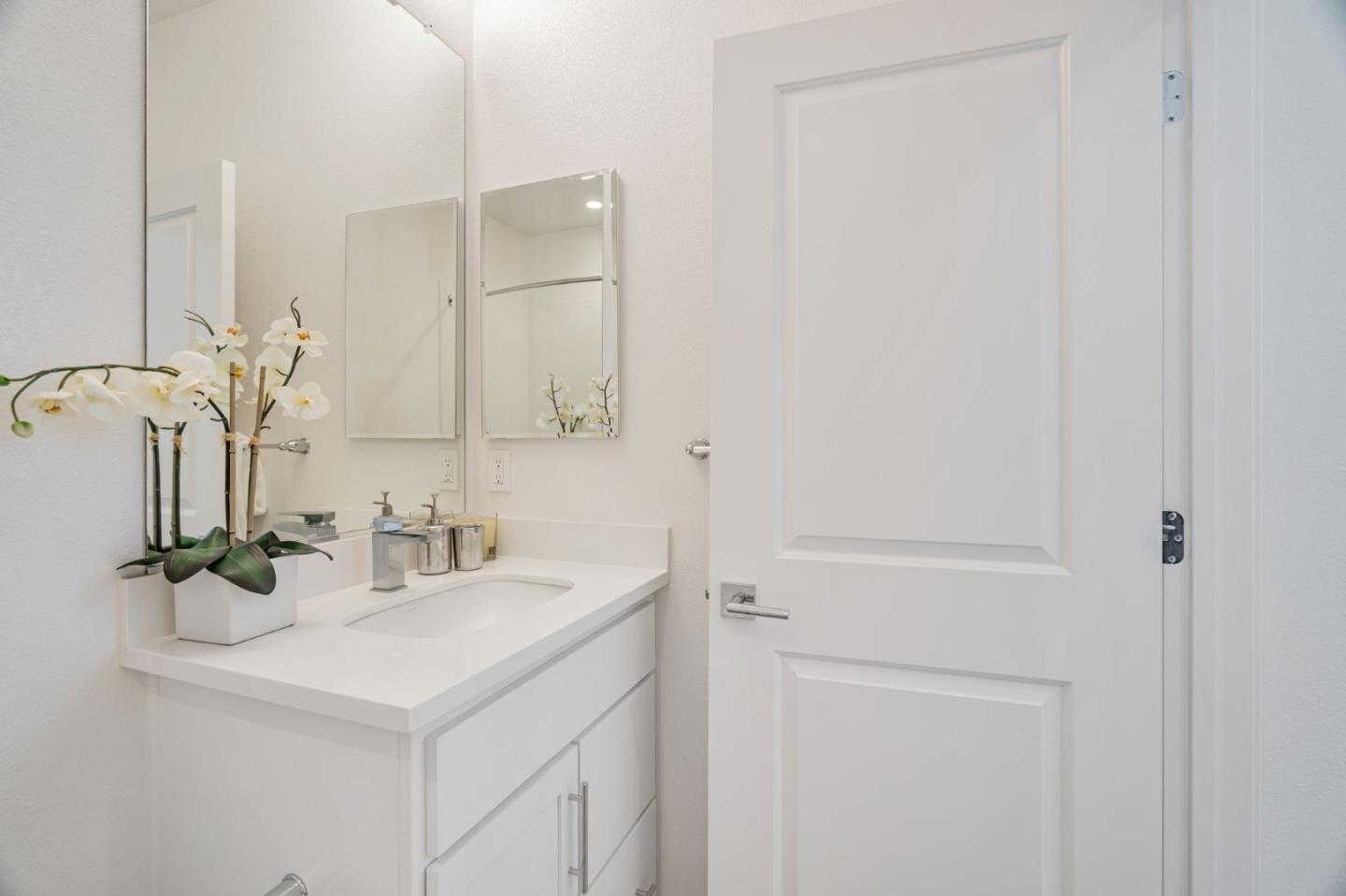 Detail Gallery Image 27 of 43 For 2930 Boyter Pl #106,  Santa Clara,  CA 95051 - 2 Beds | 2/1 Baths