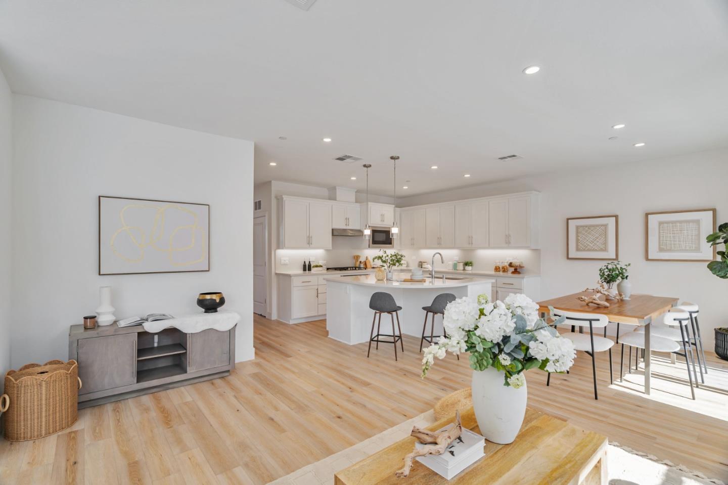 Detail Gallery Image 7 of 43 For 2930 Boyter Pl #106,  Santa Clara,  CA 95051 - 2 Beds | 2/1 Baths