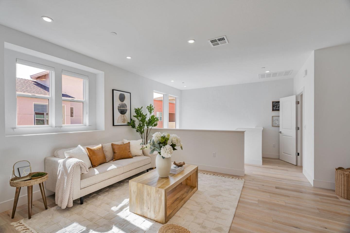 Detail Gallery Image 8 of 43 For 2930 Boyter Pl #106,  Santa Clara,  CA 95051 - 2 Beds | 2/1 Baths