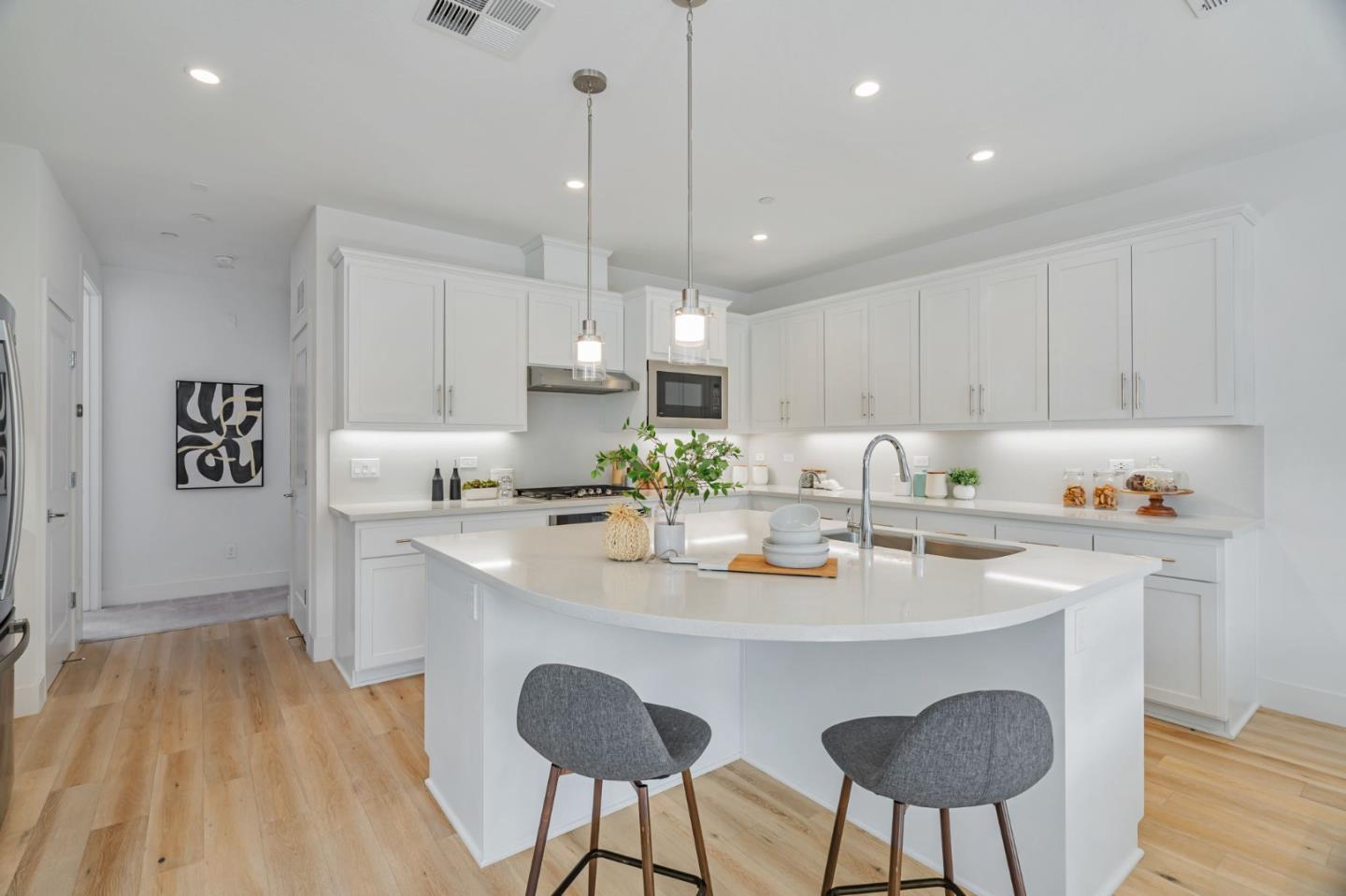 Detail Gallery Image 9 of 43 For 2930 Boyter Pl #106,  Santa Clara,  CA 95051 - 2 Beds | 2/1 Baths