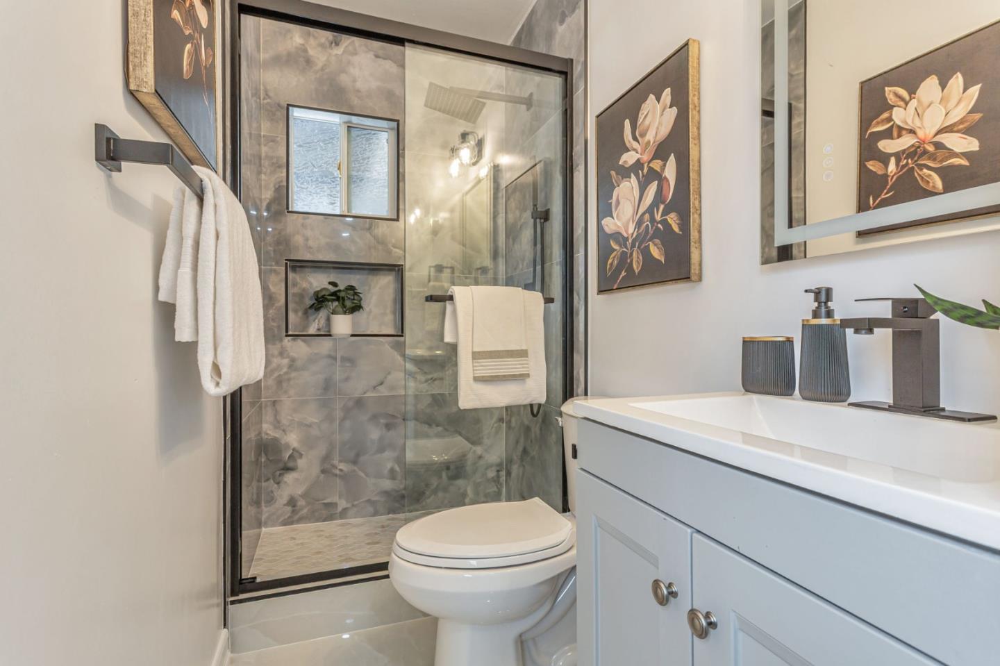 Detail Gallery Image 28 of 36 For 6883 Langmuir Ln, Dublin,  CA 94568 - 4 Beds | 2 Baths