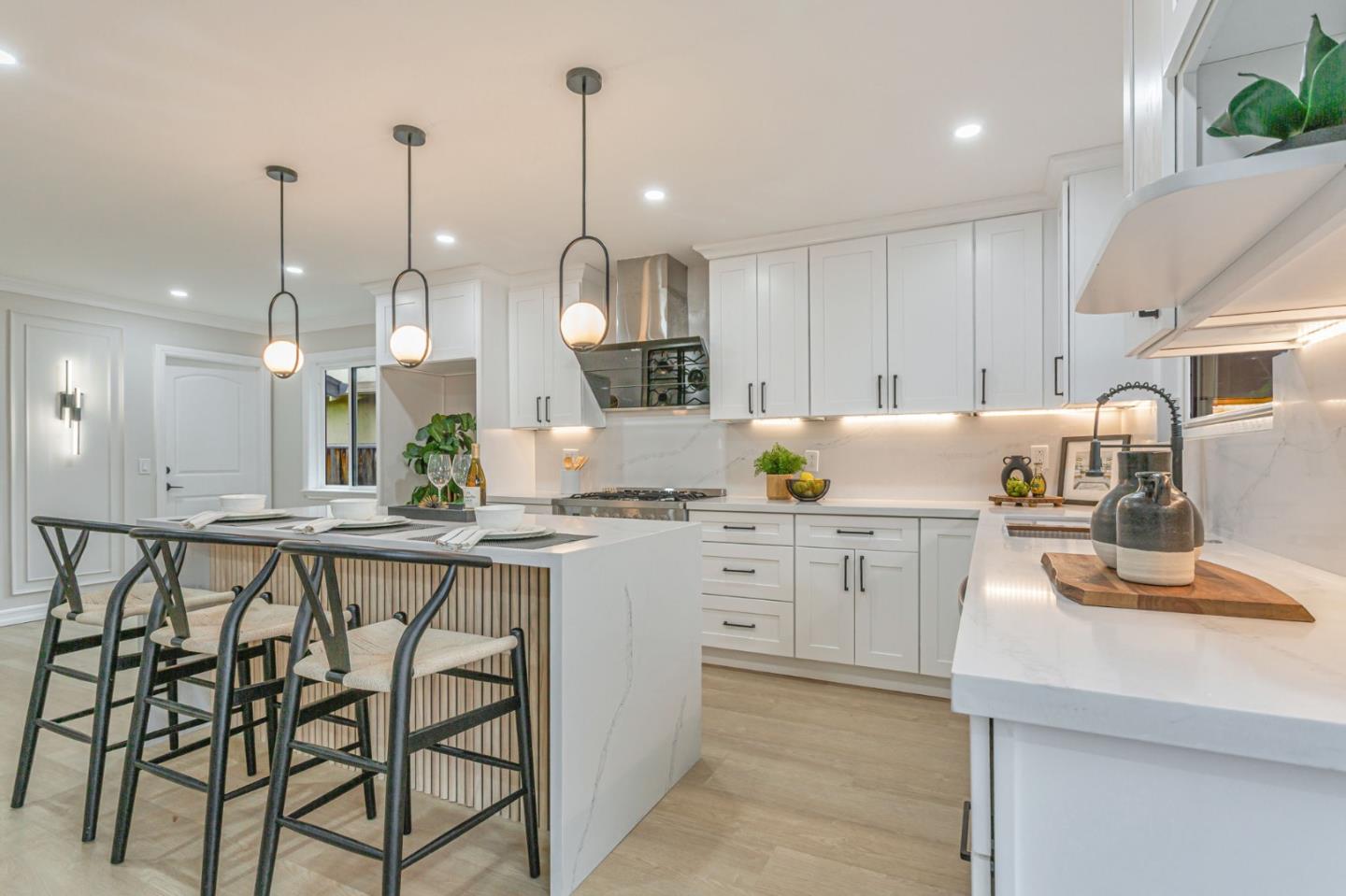 Detail Gallery Image 7 of 36 For 6883 Langmuir Ln, Dublin,  CA 94568 - 4 Beds | 2 Baths