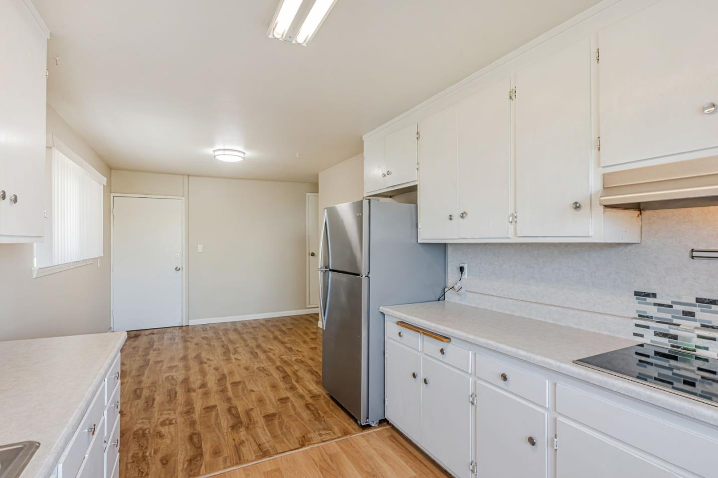 Detail Gallery Image 14 of 38 For 16668 Winding Blvd, San Leandro,  CA 94578 - 3 Beds | 2 Baths