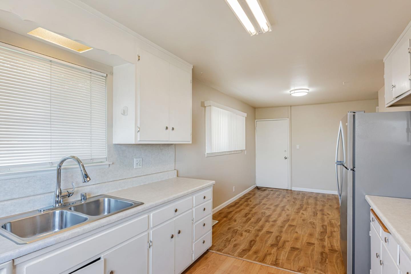 Detail Gallery Image 15 of 38 For 16668 Winding Blvd, San Leandro,  CA 94578 - 3 Beds | 2 Baths