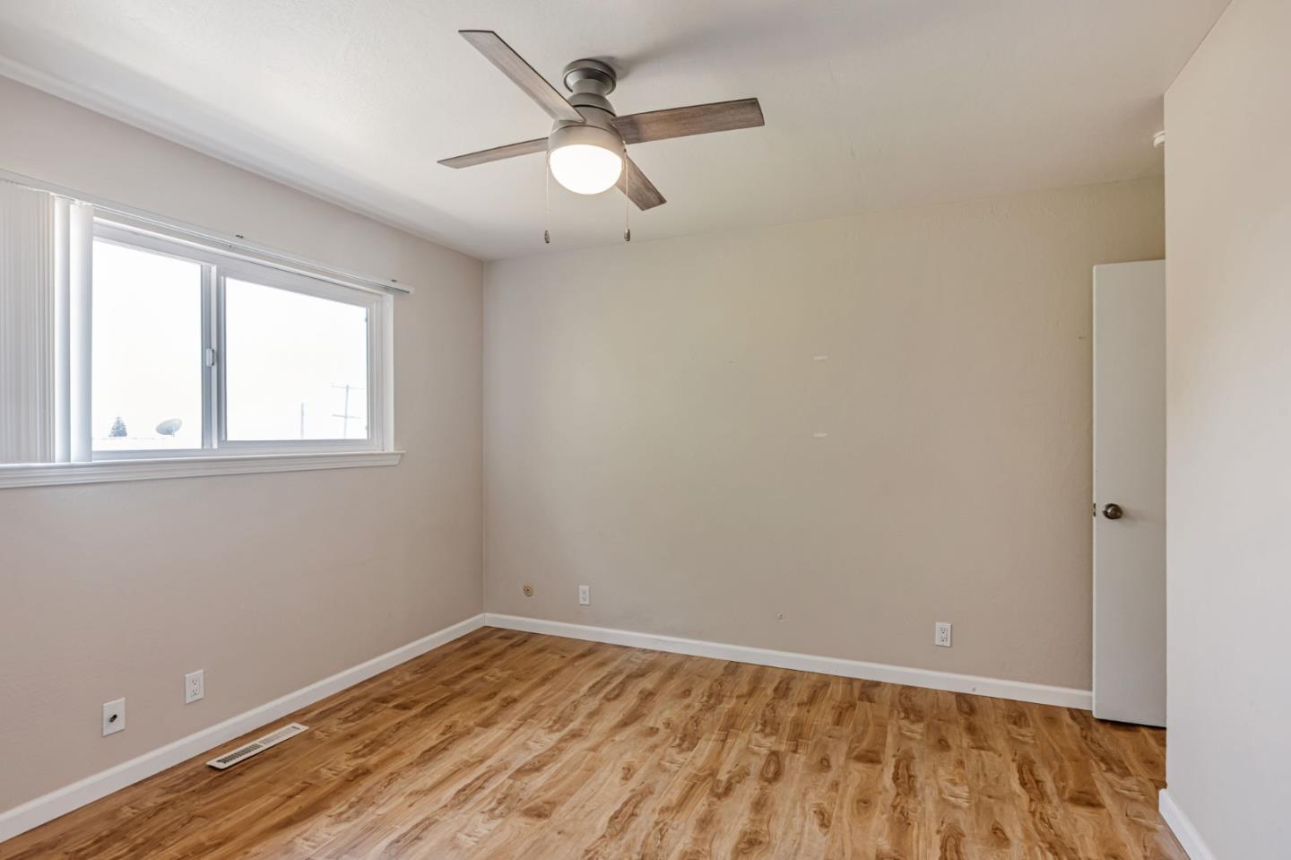 Detail Gallery Image 23 of 38 For 16668 Winding Blvd, San Leandro,  CA 94578 - 3 Beds | 2 Baths