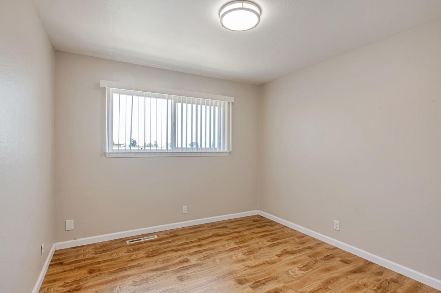 Detail Gallery Image 24 of 38 For 16668 Winding Blvd, San Leandro,  CA 94578 - 3 Beds | 2 Baths