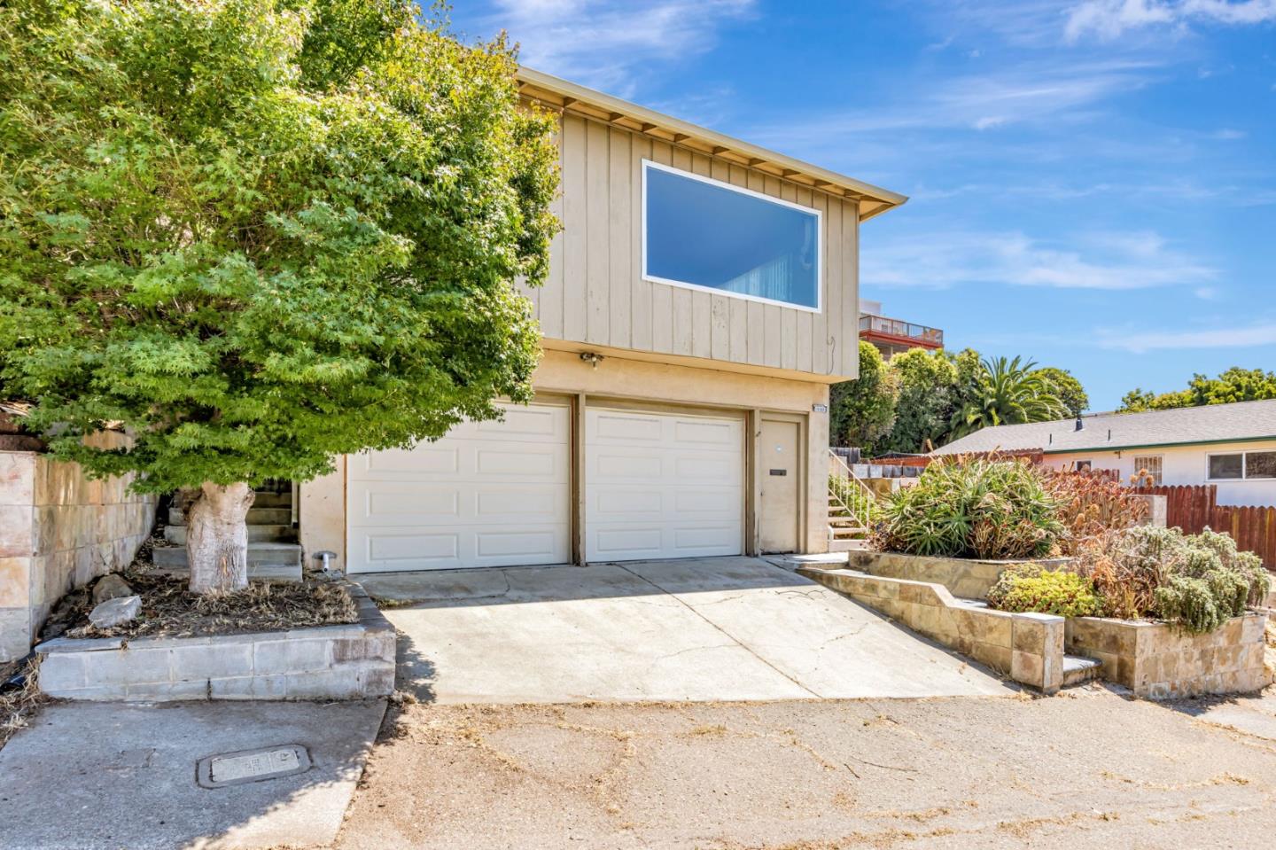 Detail Gallery Image 3 of 38 For 16668 Winding Blvd, San Leandro,  CA 94578 - 3 Beds | 2 Baths