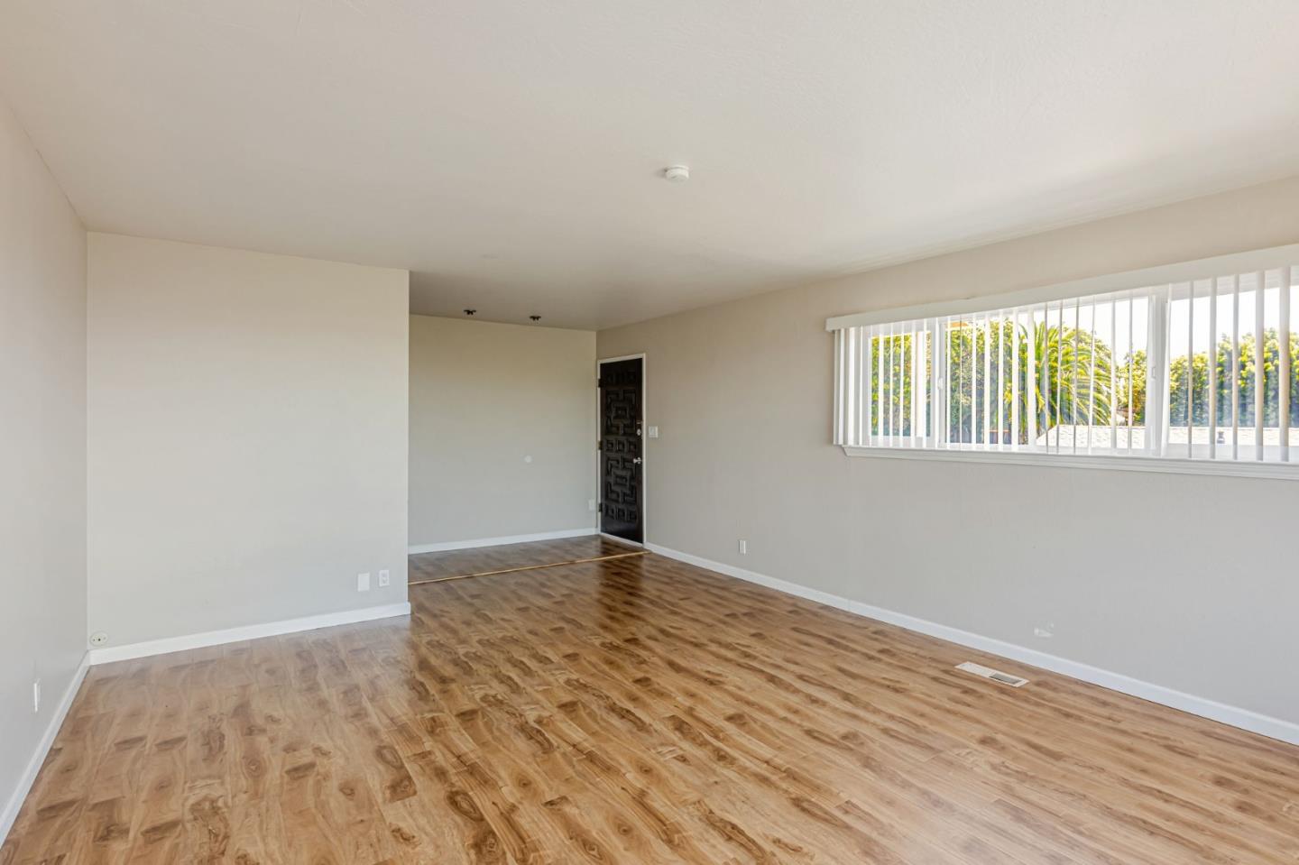 Detail Gallery Image 9 of 38 For 16668 Winding Blvd, San Leandro,  CA 94578 - 3 Beds | 2 Baths