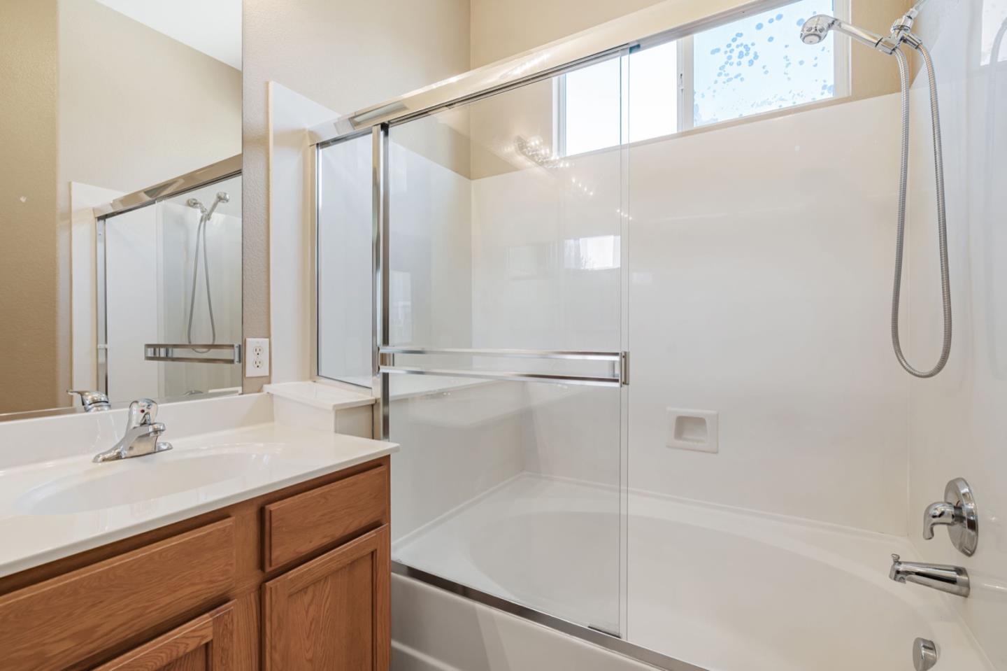 Detail Gallery Image 23 of 34 For 1665 Youngstown Ln, Suisun City,  CA 94585 - 3 Beds | 2 Baths