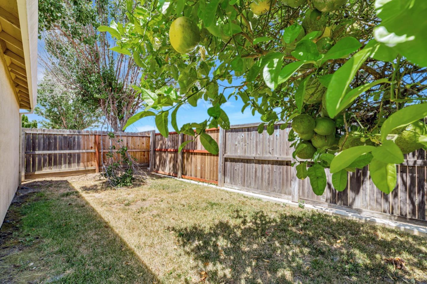 Detail Gallery Image 30 of 34 For 1665 Youngstown Ln, Suisun City,  CA 94585 - 3 Beds | 2 Baths