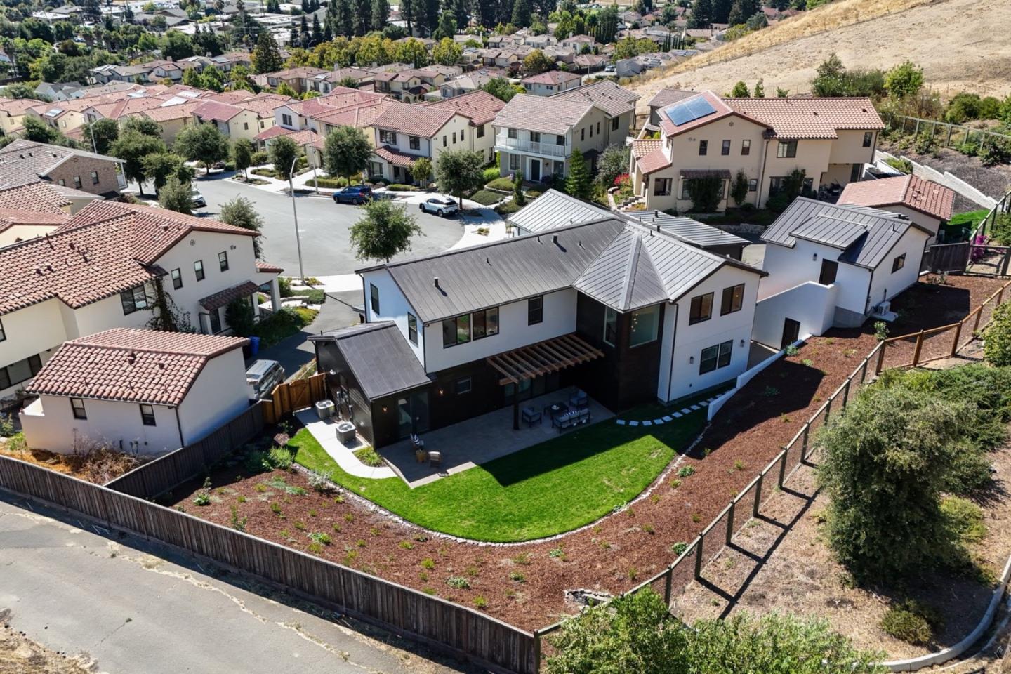Detail Gallery Image 10 of 69 For 231/233 Cavalo Ct, Fremont,  CA 94539 - 6 Beds | 5/1 Baths