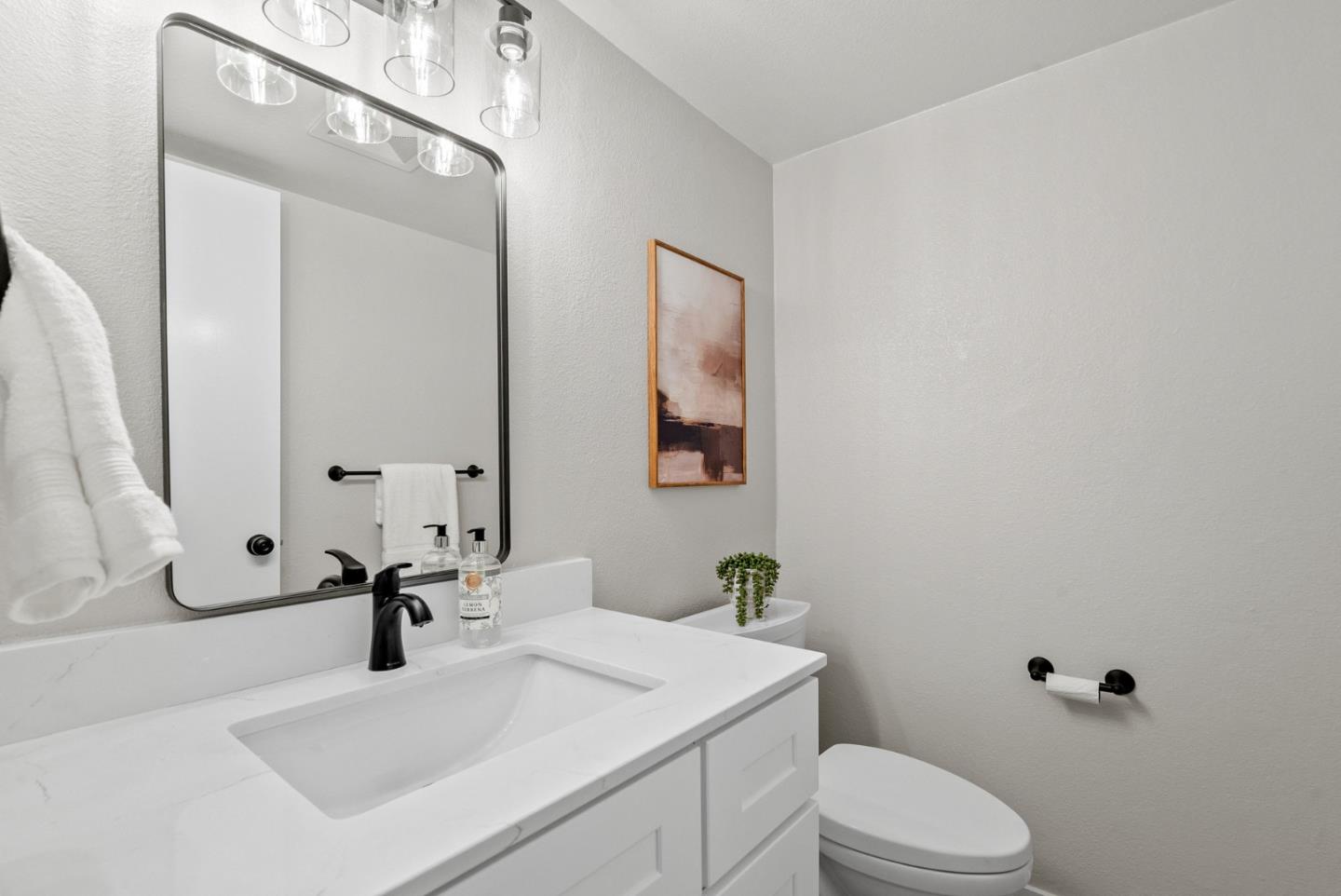 Detail Gallery Image 18 of 56 For 3179 Loma Verde Dr #2,  San Jose,  CA 95117 - 1 Beds | 1/1 Baths