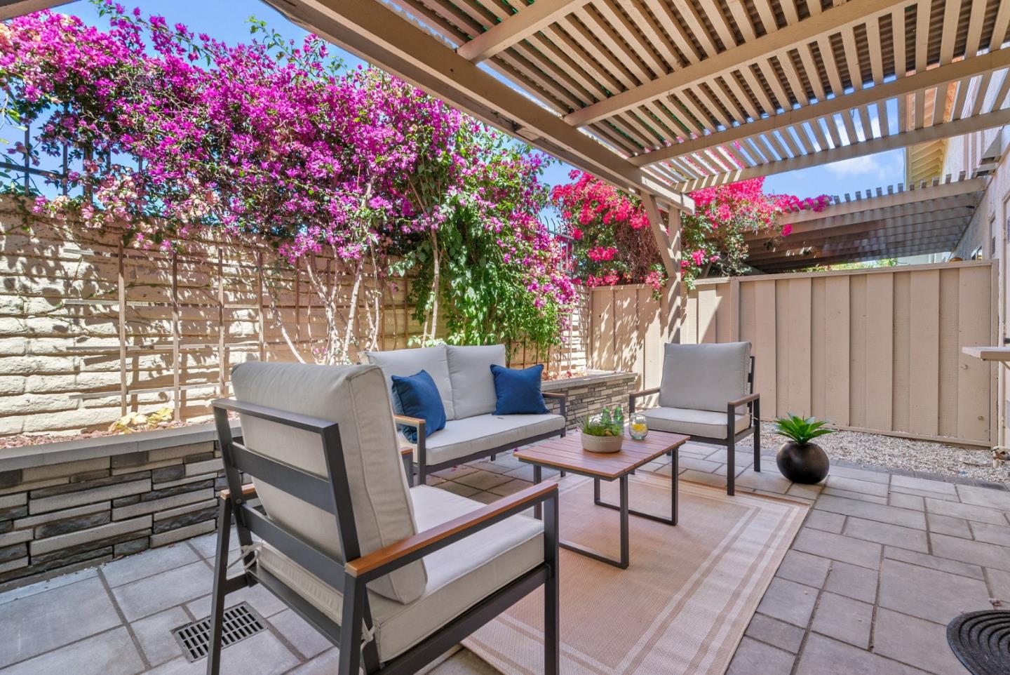 Detail Gallery Image 32 of 56 For 3179 Loma Verde Dr #2,  San Jose,  CA 95117 - 1 Beds | 1/1 Baths