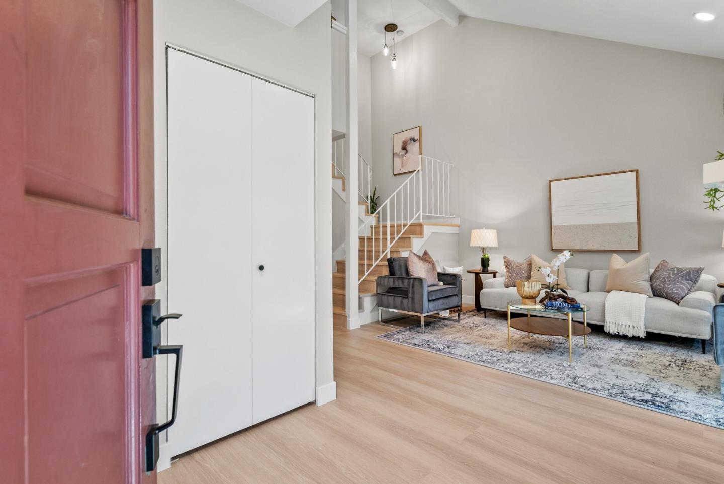 Detail Gallery Image 9 of 56 For 3179 Loma Verde Dr #2,  San Jose,  CA 95117 - 1 Beds | 1/1 Baths